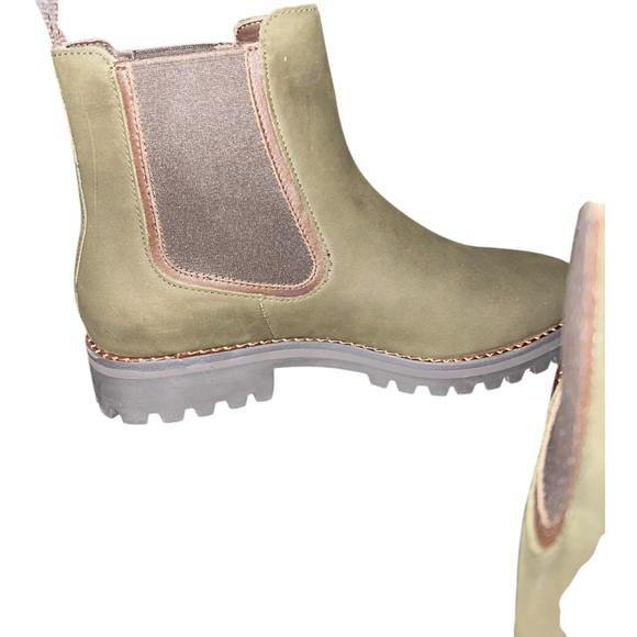 Thursday Boot Co. “Legend” Chelsea Boot – Olive – Size 9 - Picture 5 of 10